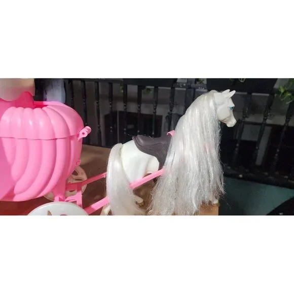 Vintage Barbie Horse and Carriage ~Princess~